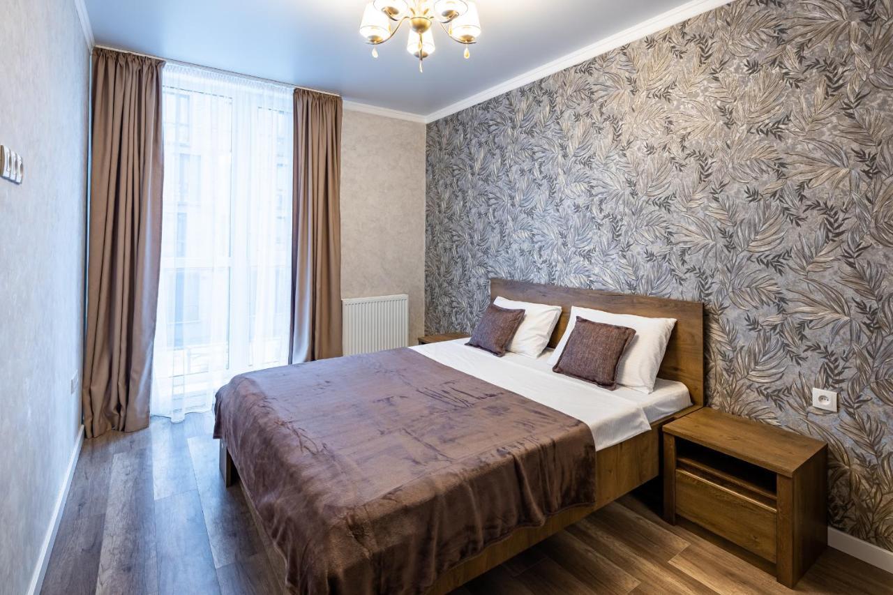 Avalon Time Apartment Lviv Bagian luar foto