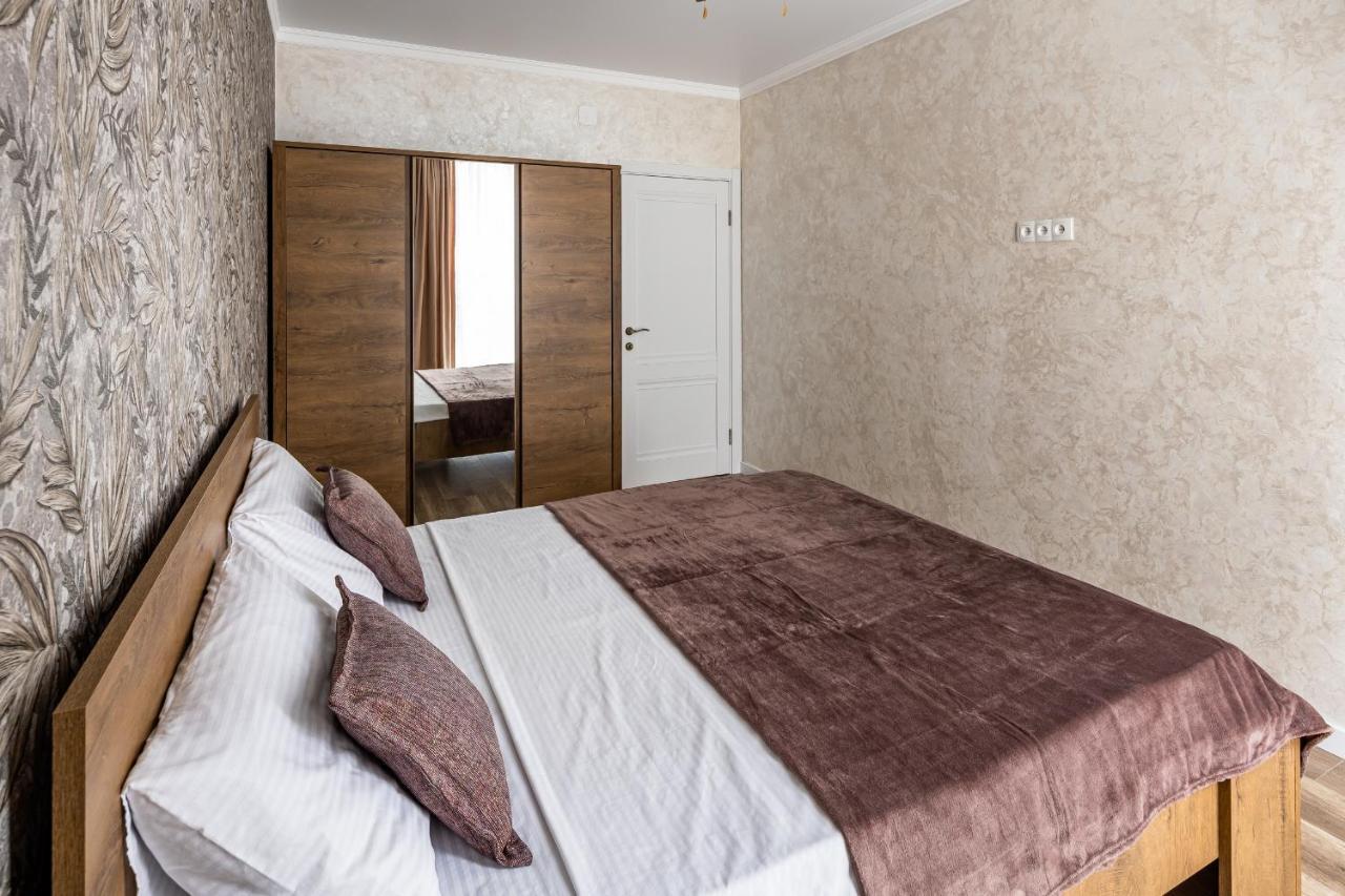 Avalon Time Apartment Lviv Bagian luar foto