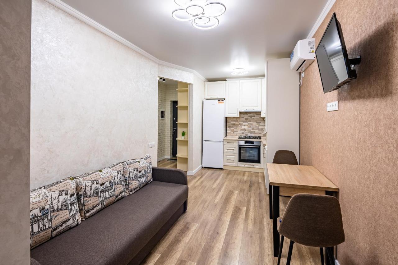 Avalon Time Apartment Lviv Bagian luar foto