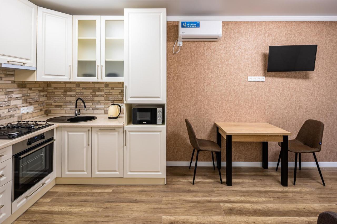 Avalon Time Apartment Lviv Bagian luar foto