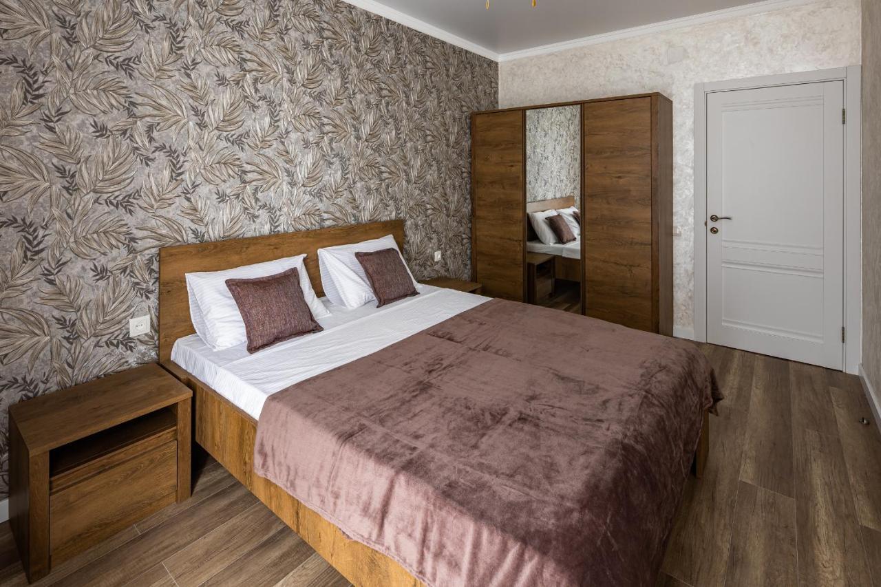 Avalon Time Apartment Lviv Bagian luar foto