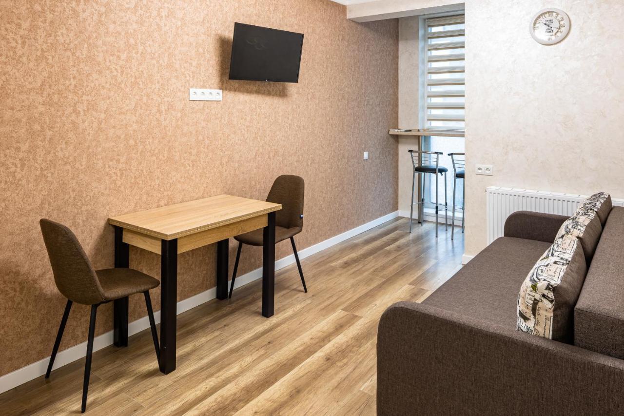 Avalon Time Apartment Lviv Bagian luar foto