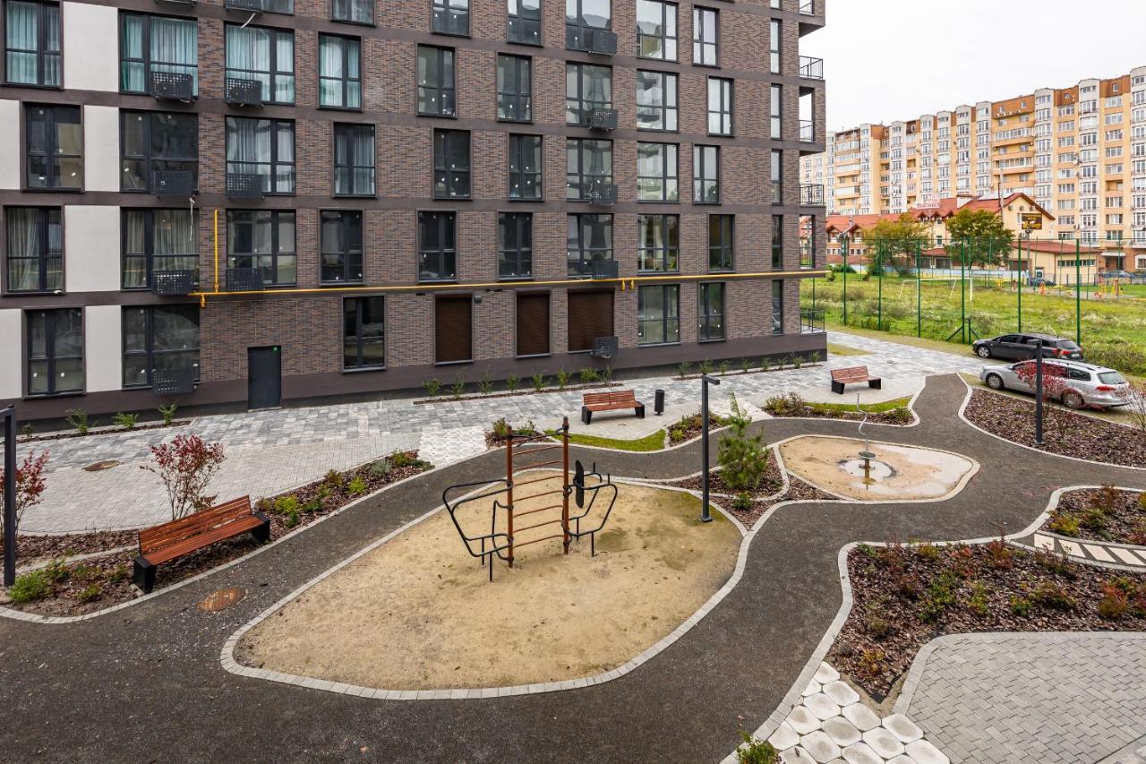 Avalon Time Apartment Lviv Bagian luar foto