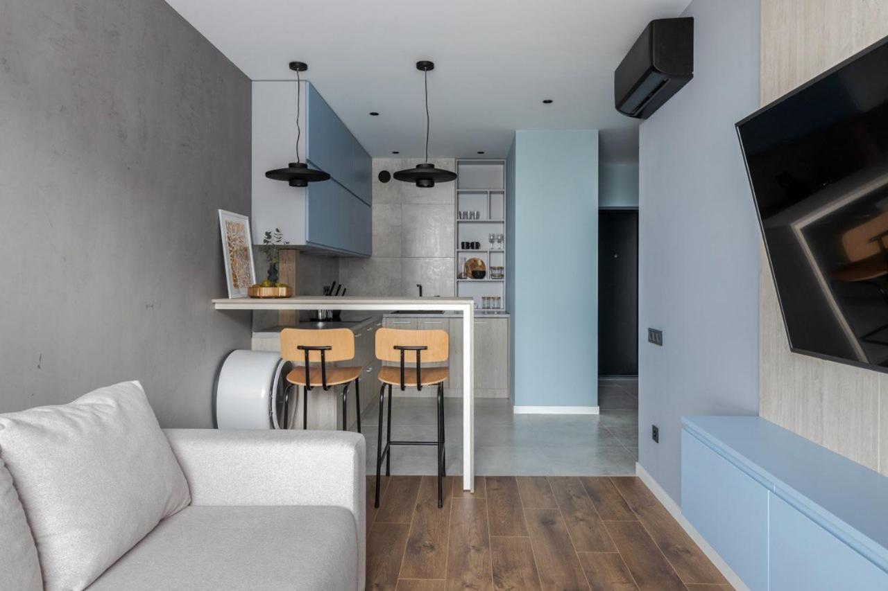 Avalon Time Apartment Lviv Bagian luar foto