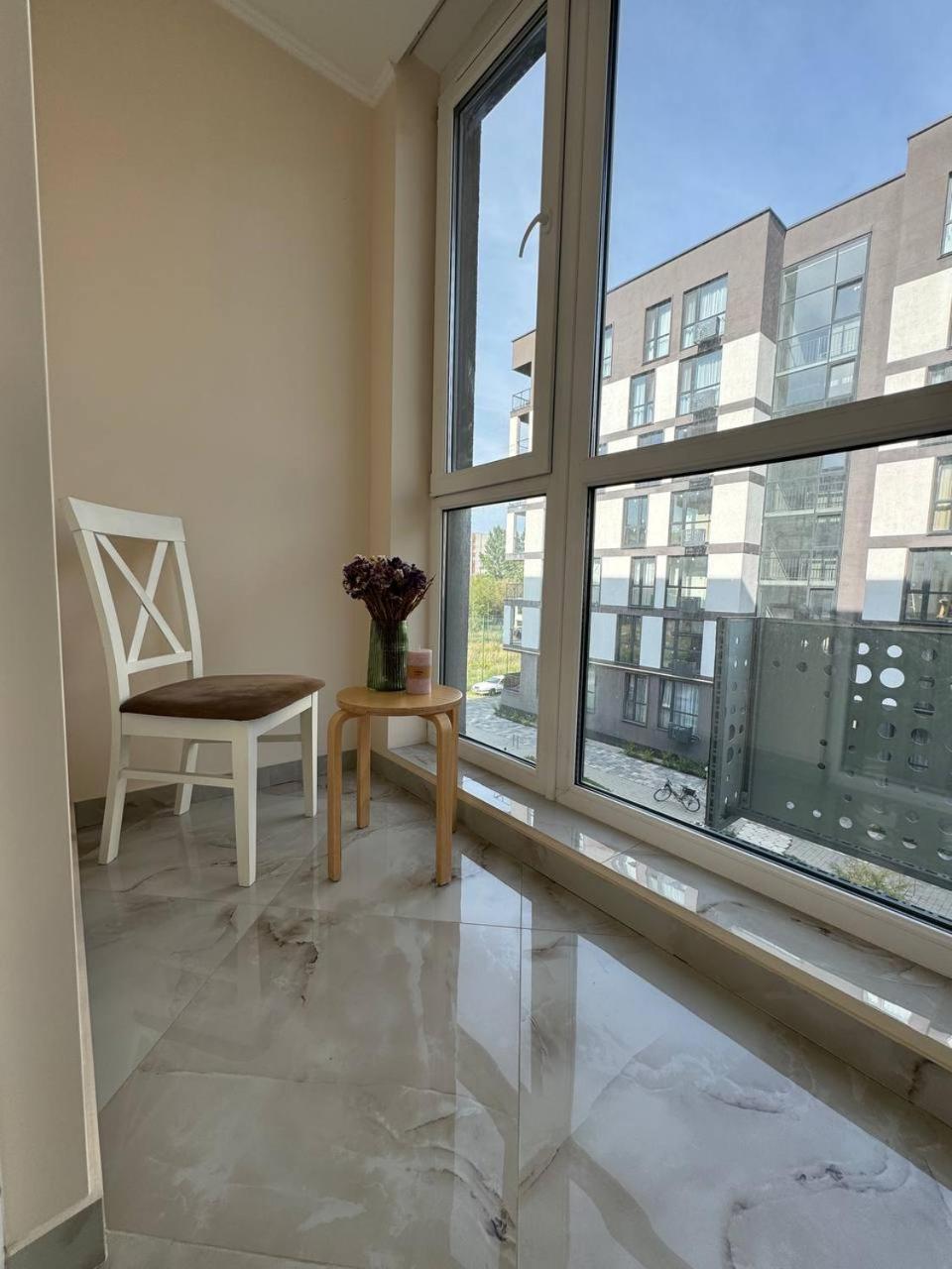 Avalon Time Apartment Lviv Bagian luar foto