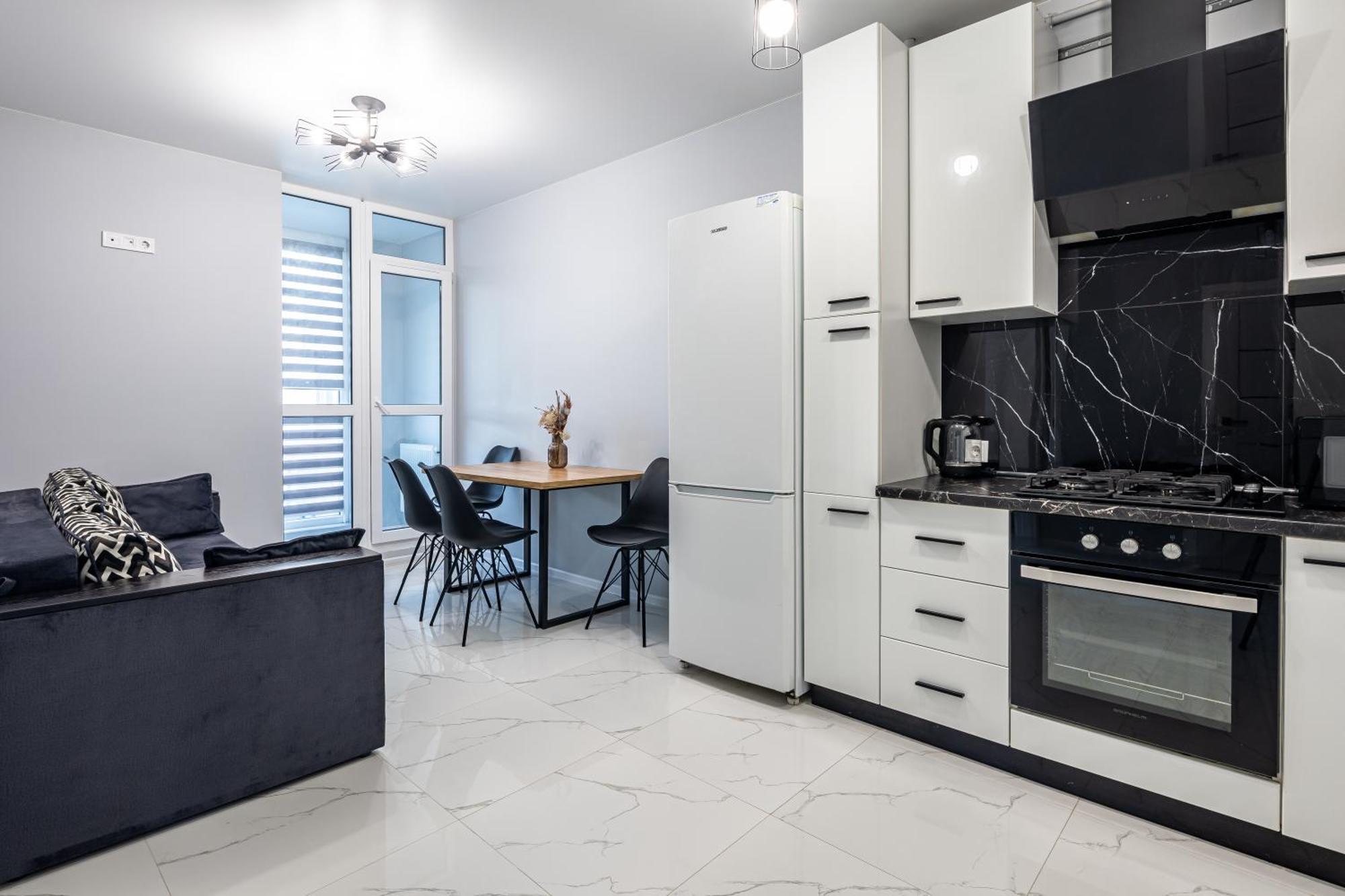 Avalon Time Apartment Lviv Bagian luar foto