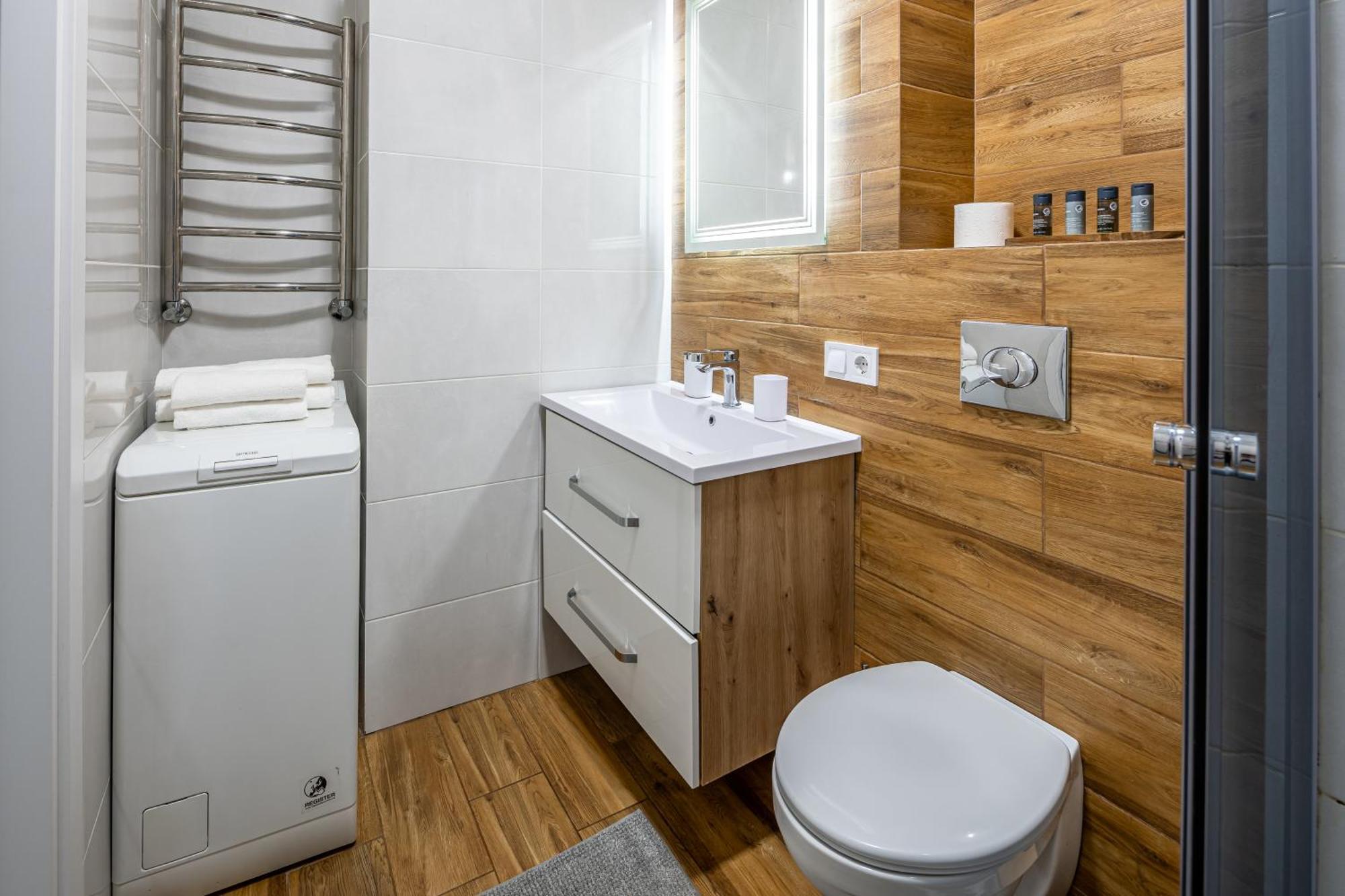 Avalon Time Apartment Lviv Bagian luar foto