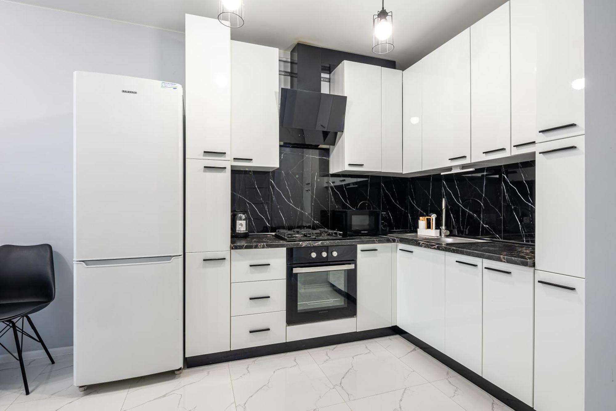 Avalon Time Apartment Lviv Bagian luar foto