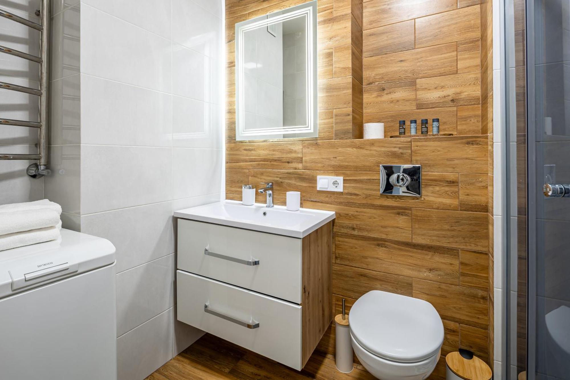 Avalon Time Apartment Lviv Bagian luar foto